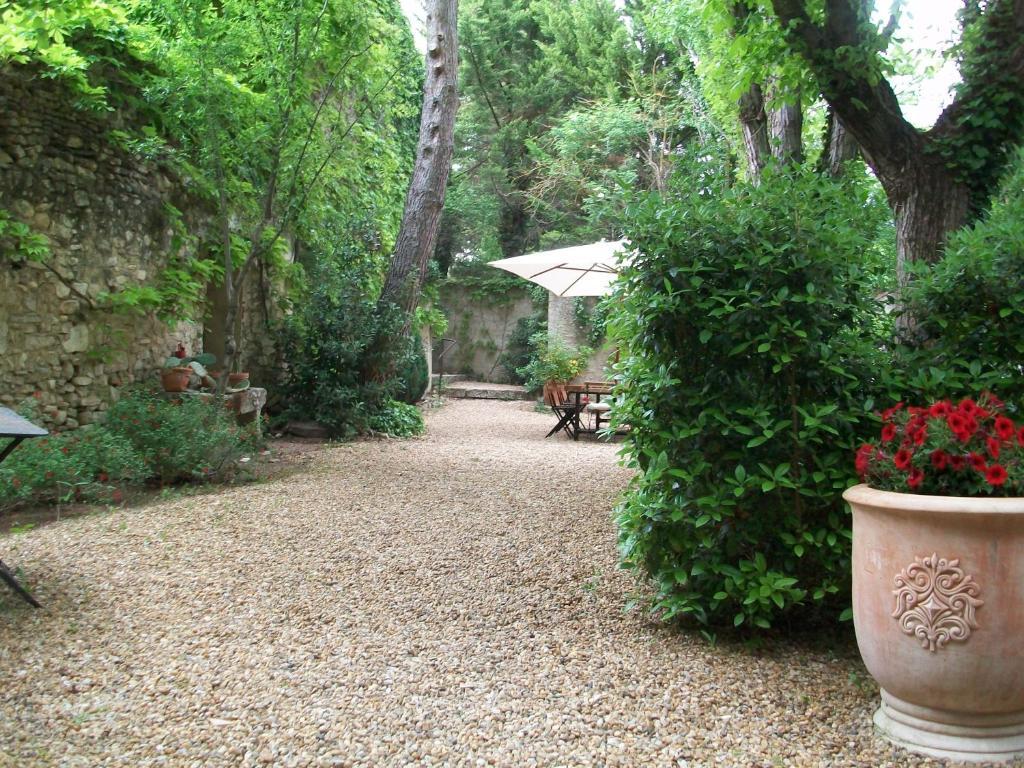 Campagne Baudeloup Bed and Breakfast LʼIsle-sur-la-Sorgue Buitenkant foto